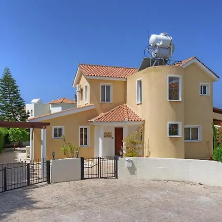 Dentro Walking Distance To Coral Bay Centre